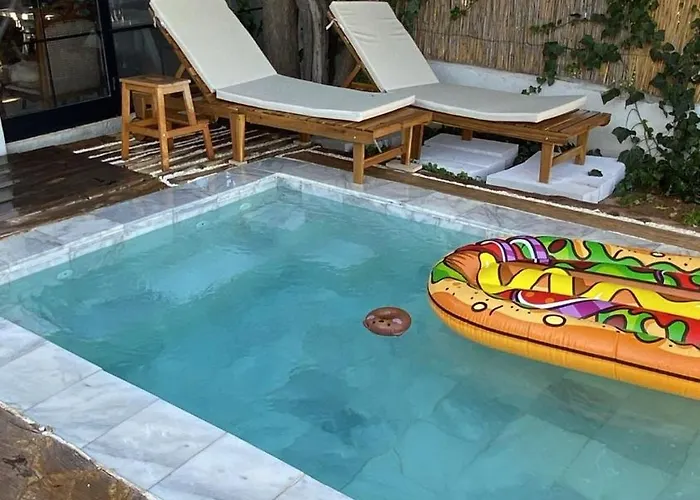 Stone House With Pool - Entire Floor Appartamento *