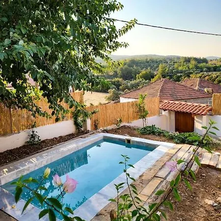 Apartment Stone House With Pool - Entire Floor