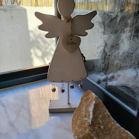 Stone House With Pool - Entire Floor 아파트